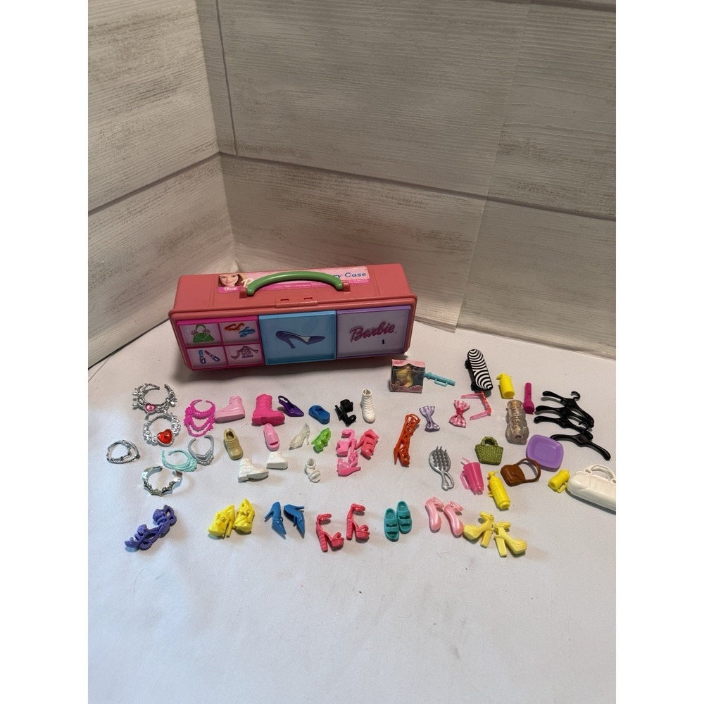Vtg Barbie Accessory Case‎ With Handle Tara 1999  , Mismatched Shoes/accessories